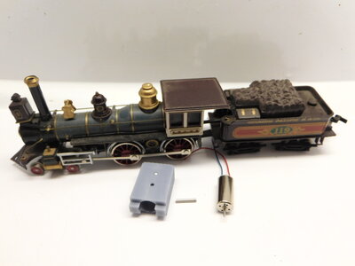 micromotor HBA002 voor Bachmann 4-4-0 American (oude versie met rechthoekige motor en lange cardankoppeling)